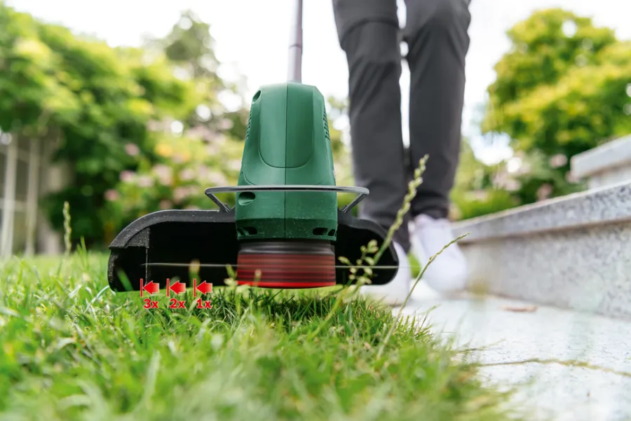 Bosch EasyGrassCut 18V-26 gresstrimmer | Ryddesager & Gresstrimmere