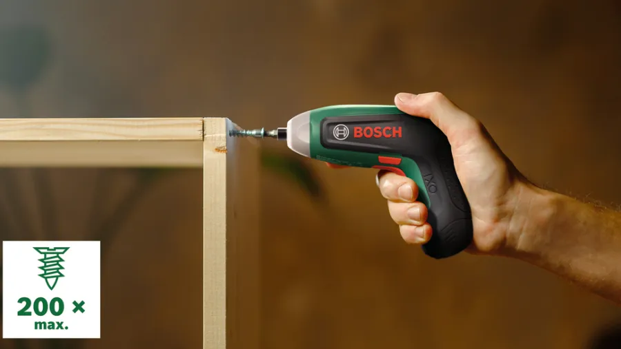 Bosch IXO 8 Basic akku skrutrekker m/bits | Bor- & Skrumaskiner