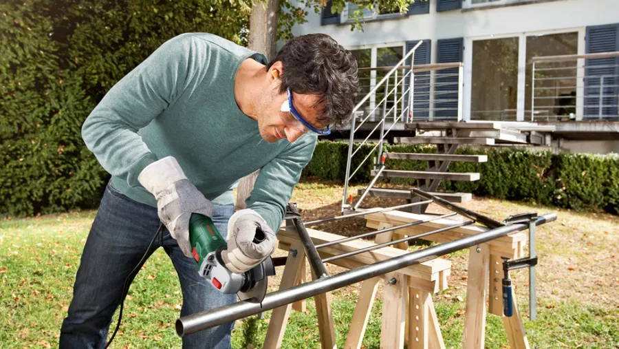 Bosch UniversalGrind vinkelsliper 750 W | Polerings- & Slipemaskiner