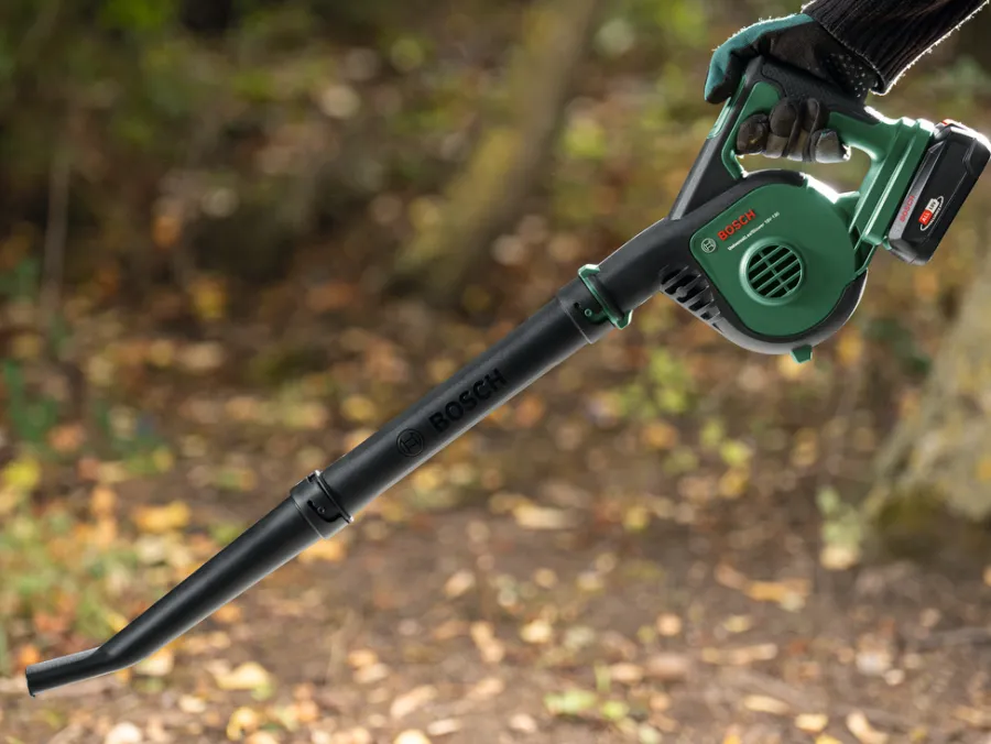 Bosch UniversalLeafBlower 18V-130 løvblåser | Løvsugere