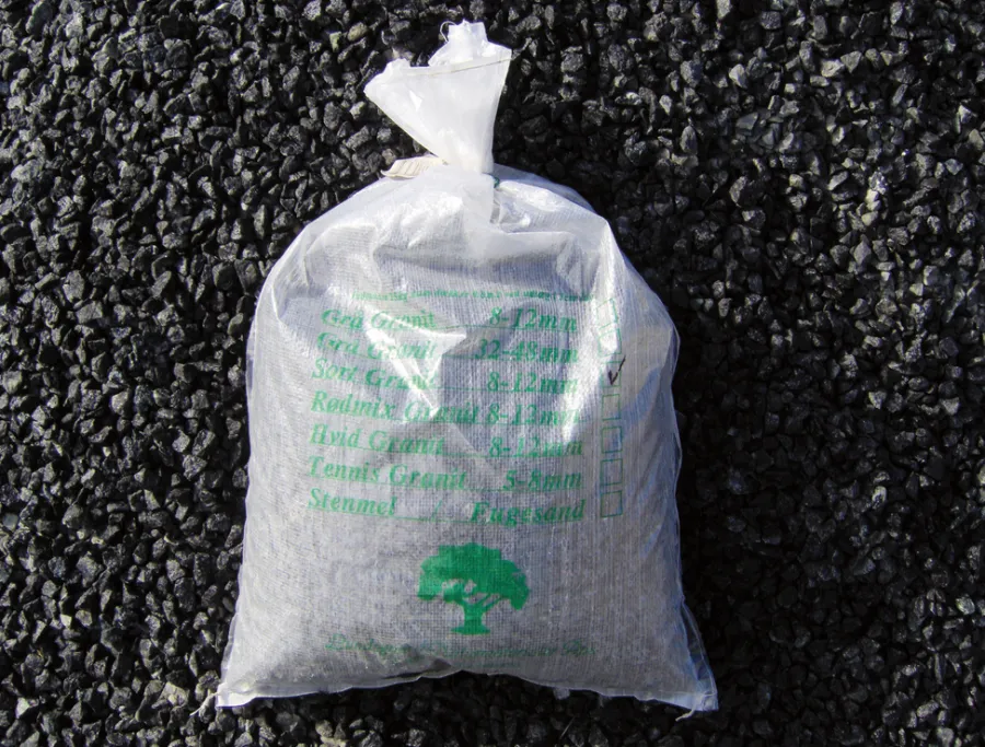 Safestone by ZURFACE Safestone dekorstein 25 kg - Sortkoks Hyperit | Grus Og Stein
